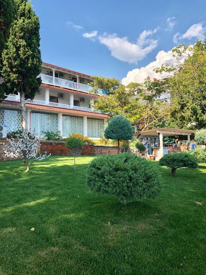 Queen Vasilika Hotel Dhërmi Екстериор снимка