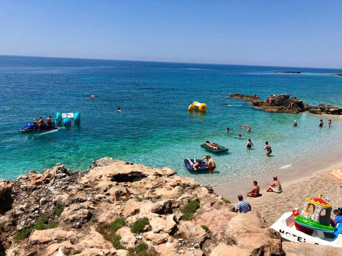 Queen Vasilika Hotel Dhërmi Екстериор снимка